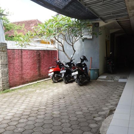 Hotel Spot On 92860 Hunian 99 Banyuwangi  Exterior foto