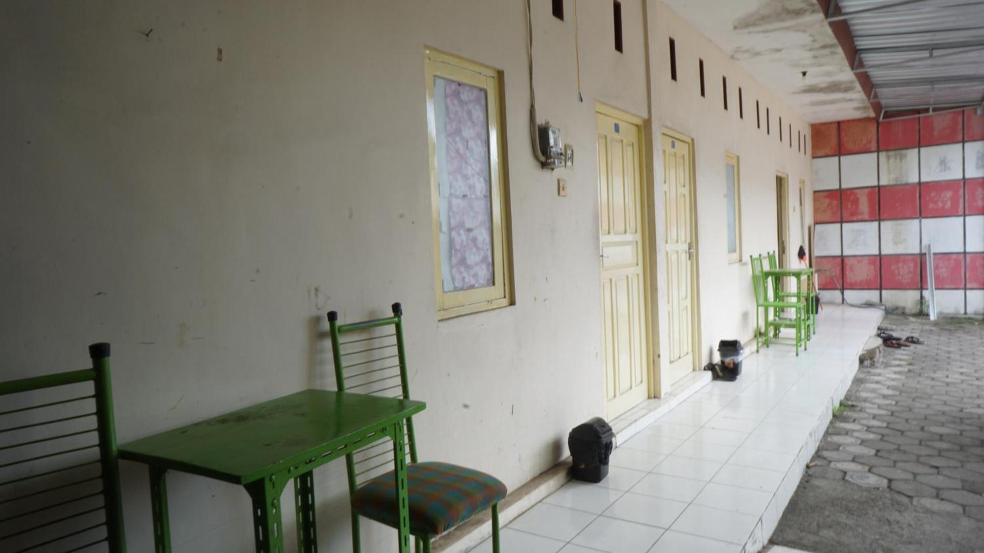 Hotel Spot On 92860 Hunian 99 Banyuwangi  Exterior foto