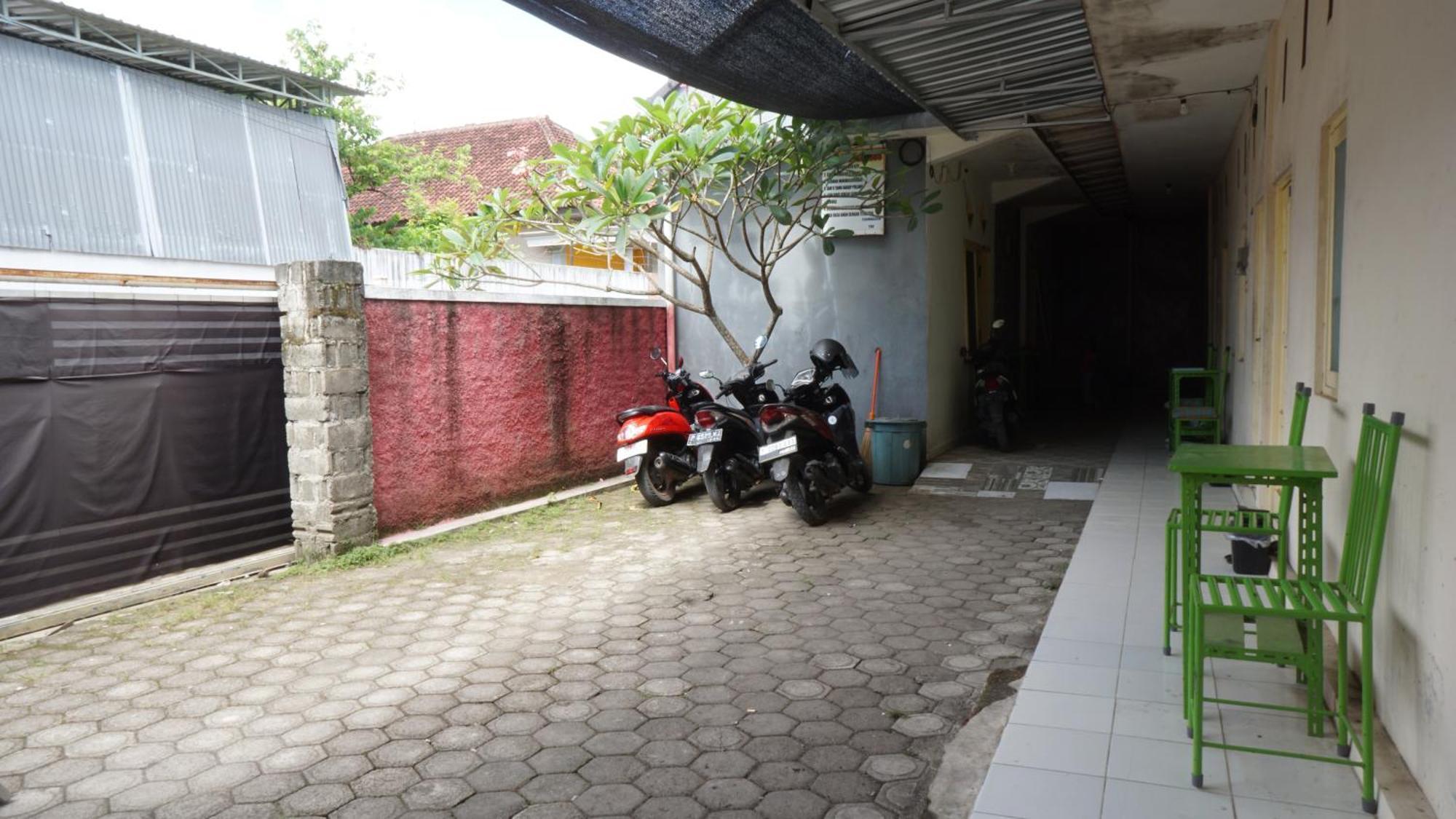Hotel Spot On 92860 Hunian 99 Banyuwangi  Exterior foto