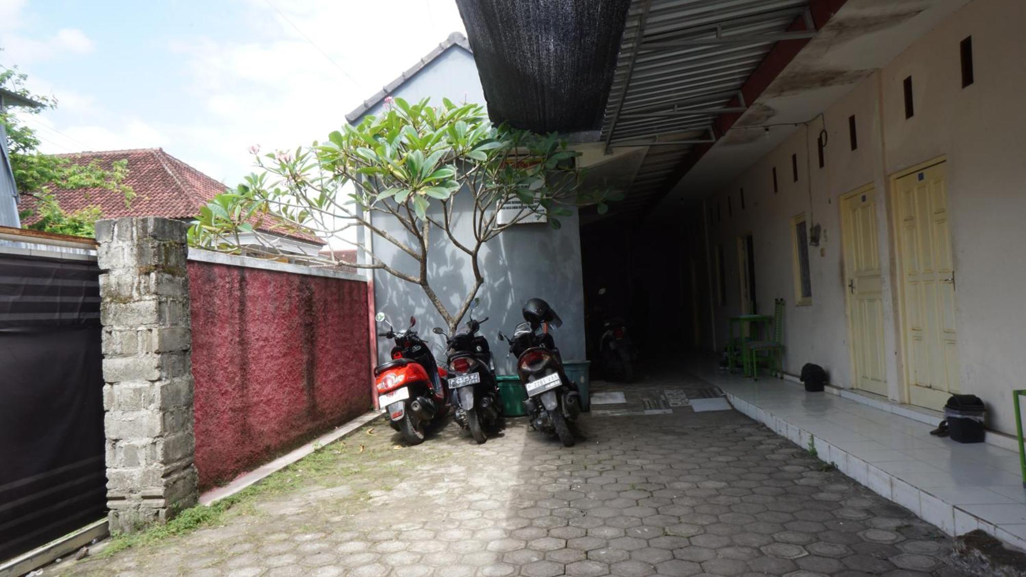 Hotel Spot On 92860 Hunian 99 Banyuwangi  Exterior foto