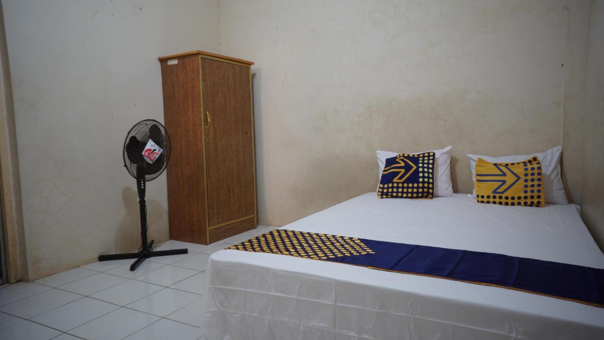 Hotel Spot On 92860 Hunian 99 Banyuwangi  Exterior foto